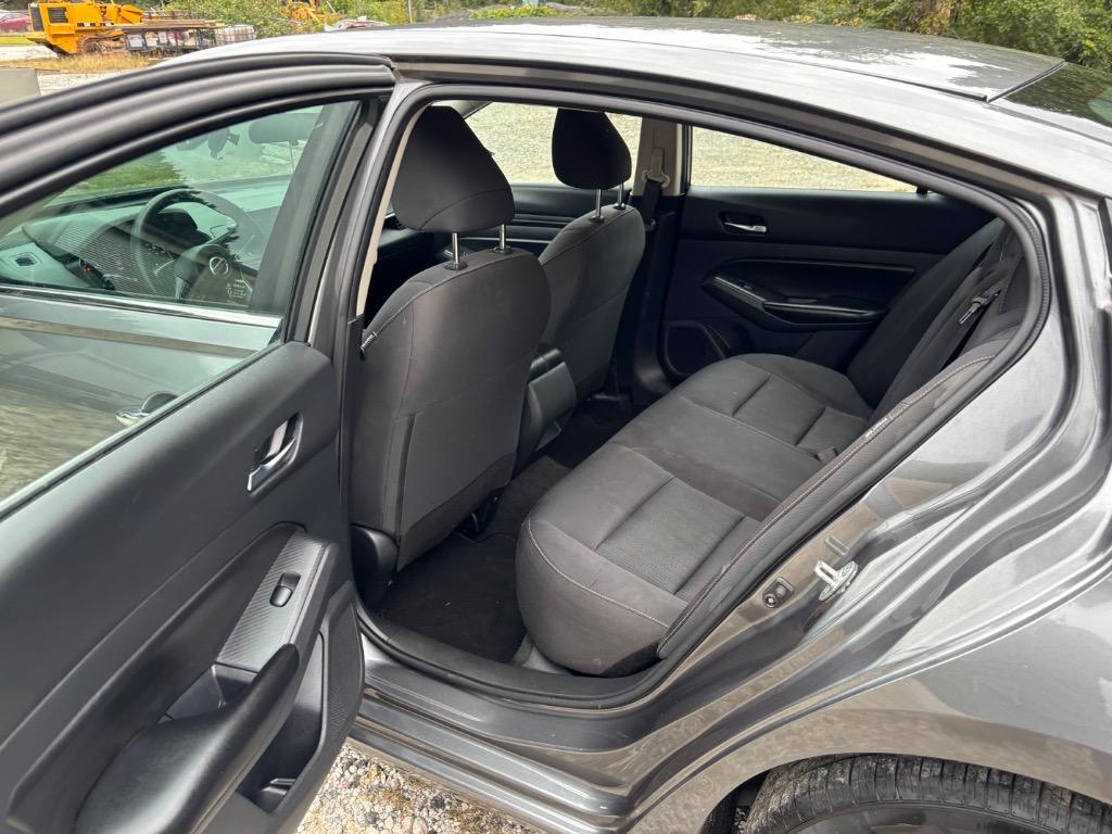 2022 Nissan Altima - $10,600