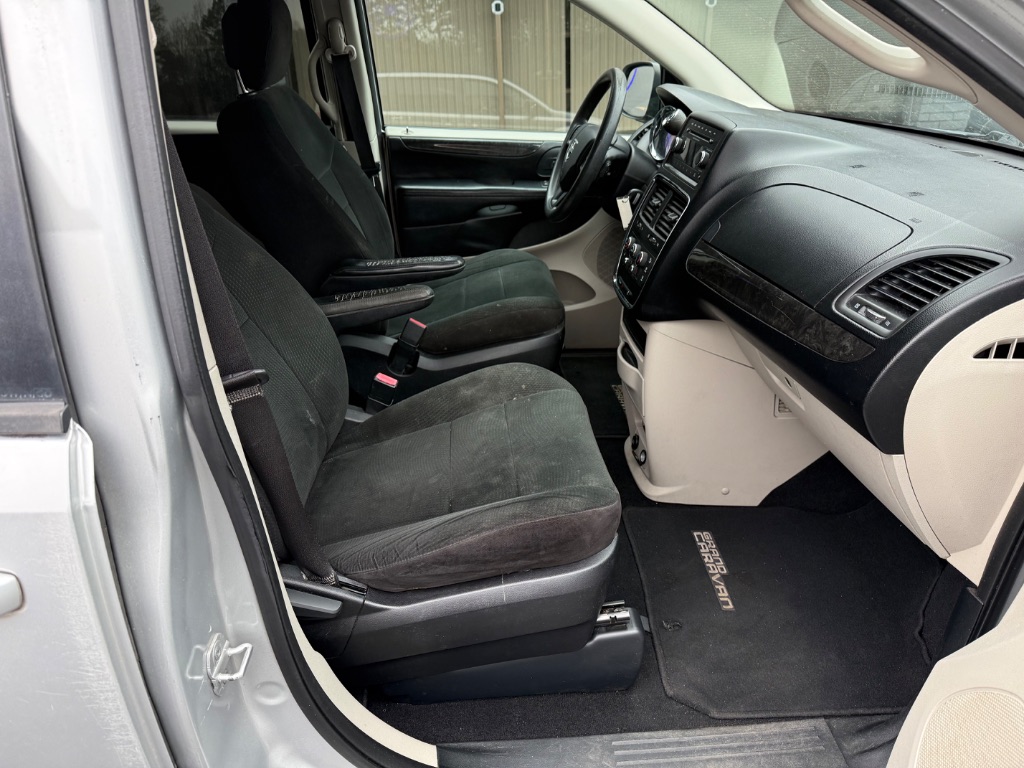 2012 Dodge Grand Caravan - $9,995