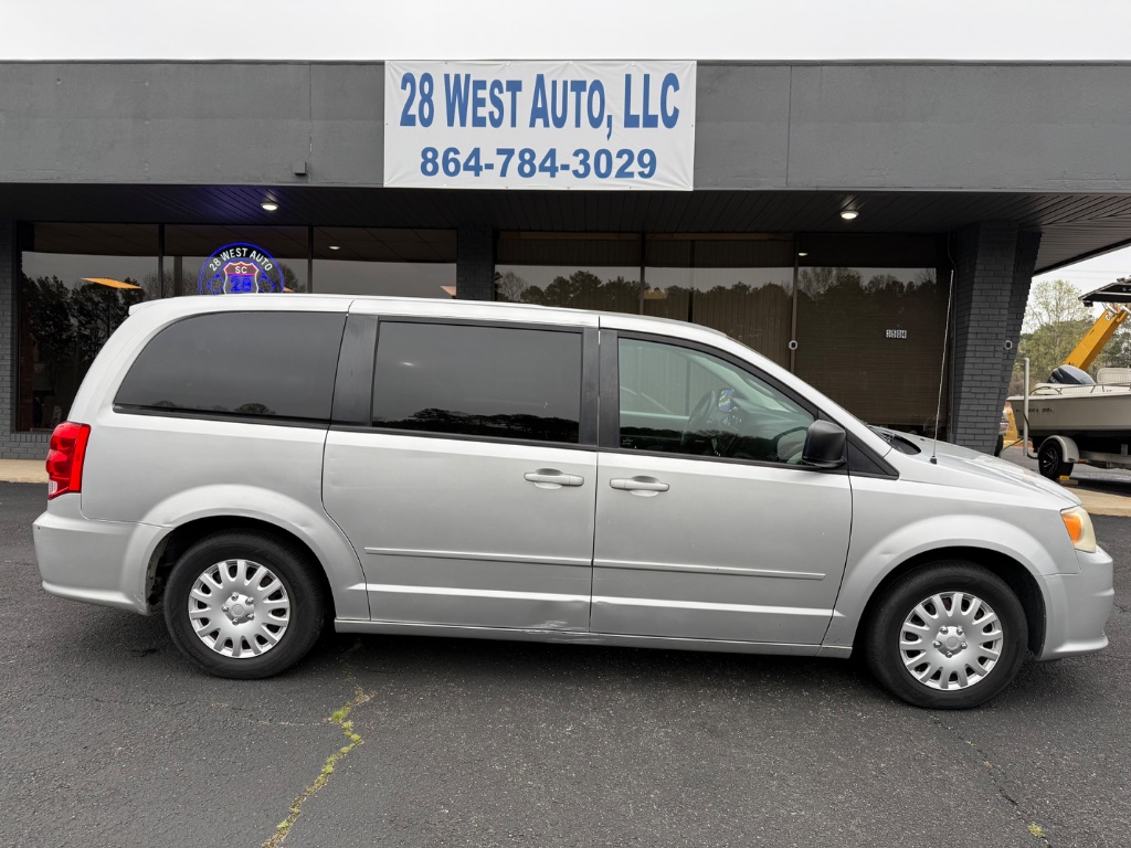 2012 Dodge Grand Caravan - $9,995