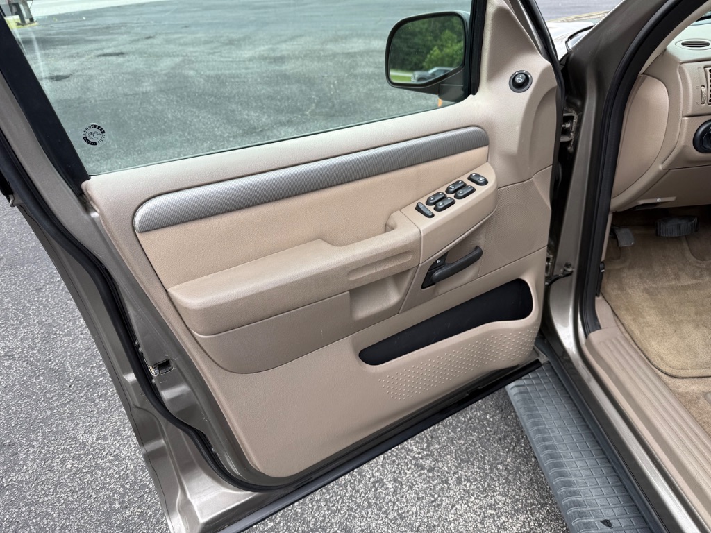 2003 Ford Explorer