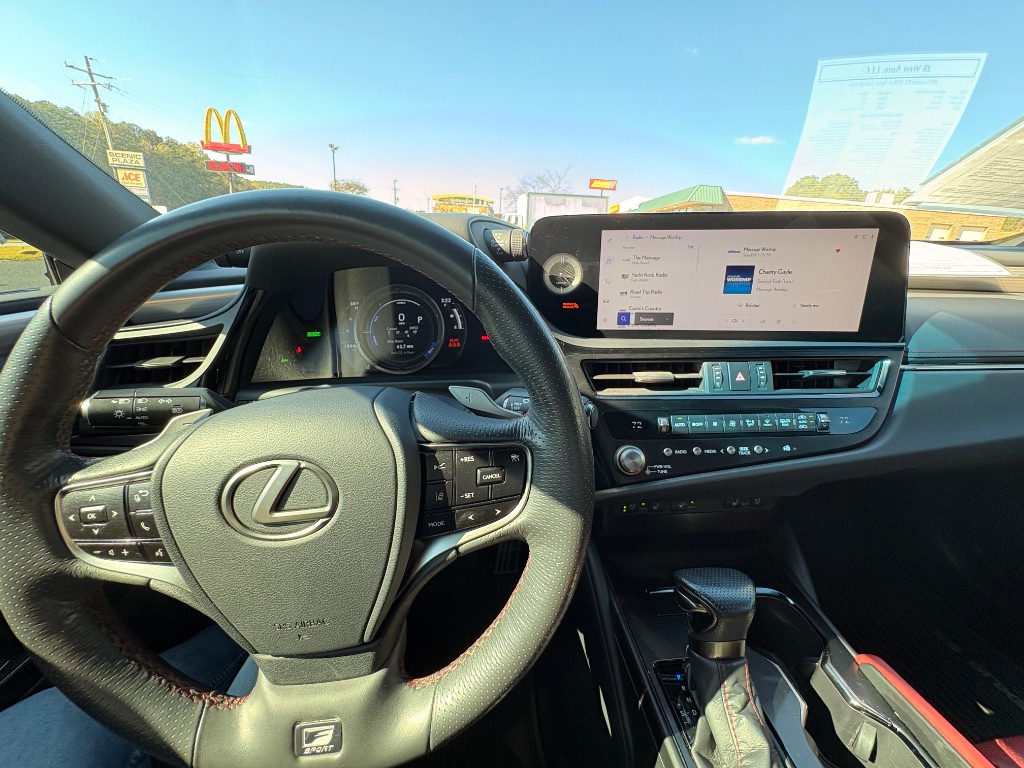 2023 Lexus ES - $35,950