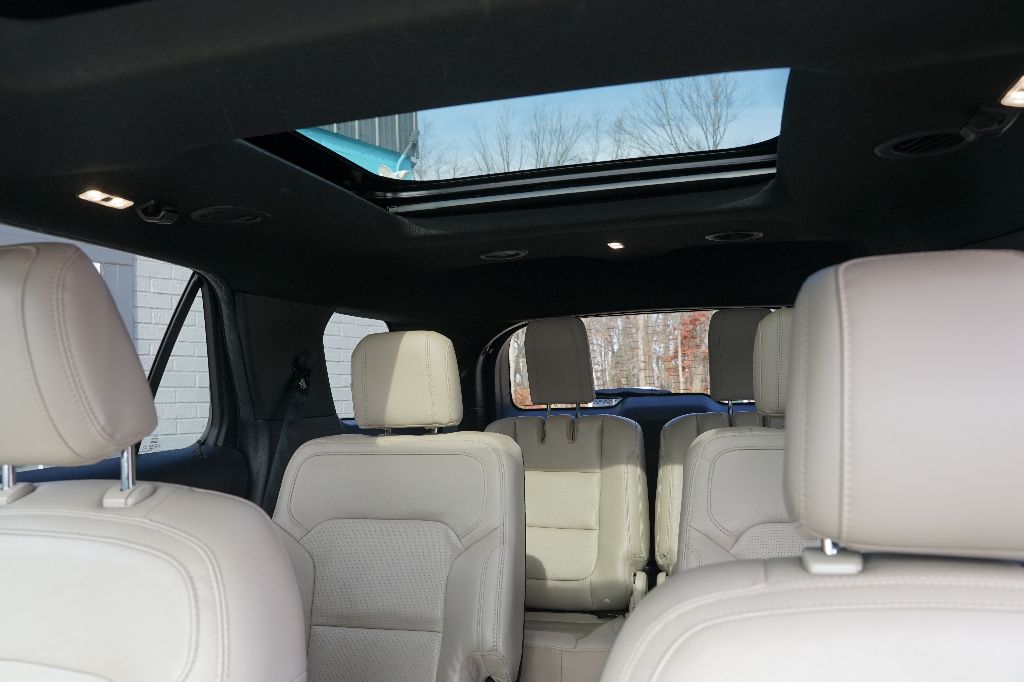 2018 Ford Explorer - $13,995