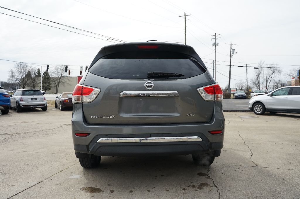 2015 Nissan Pathfinder - $7,995