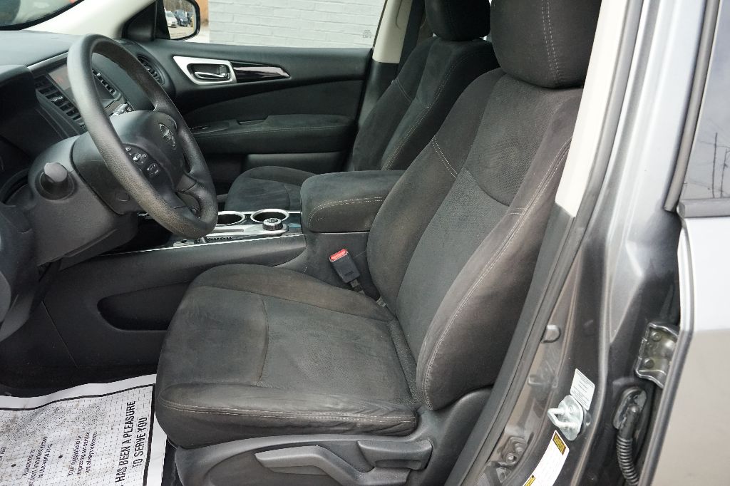 2015 Nissan Pathfinder - $7,995