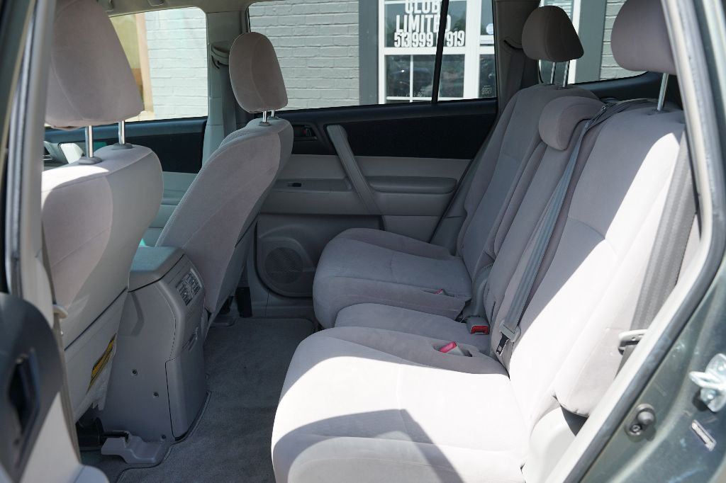 2008 Toyota Highlander - $7,995