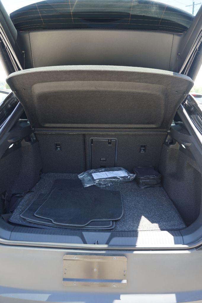 2021 Volkswagen Id.4 - $18,895
