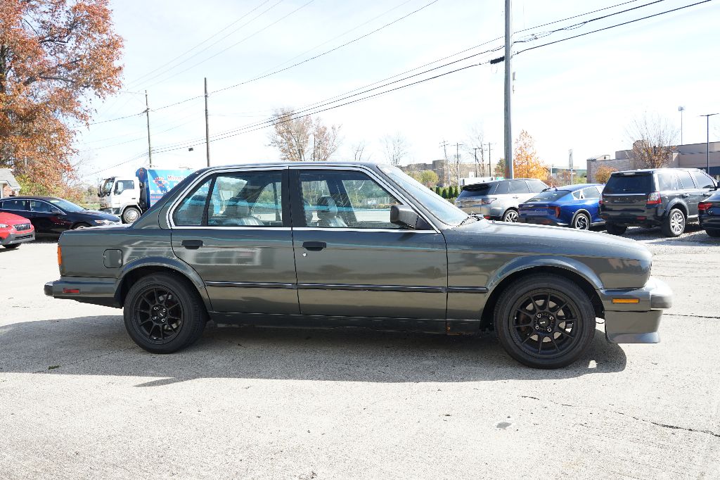 1987 BMW 325i - $14,995