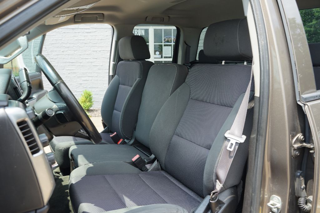 2015 Chevrolet Silverado - $14,495