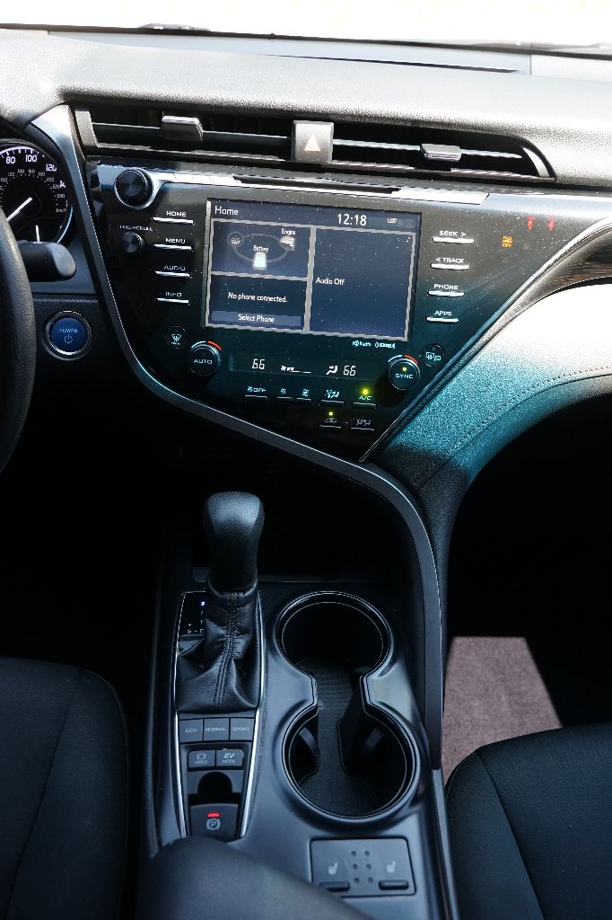 2018 Toyota Camry - $17,995