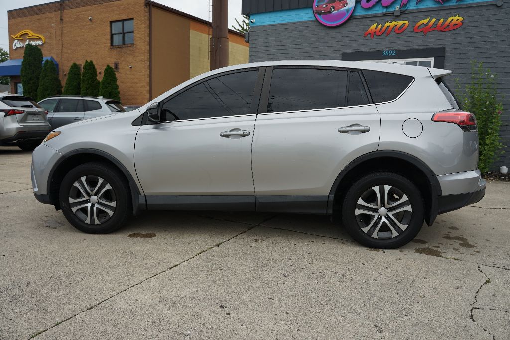 2018 Toyota RAV4 - $14,995