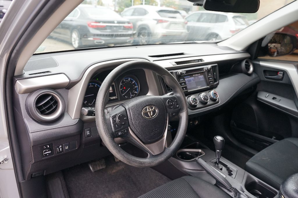2018 Toyota RAV4 - $14,995