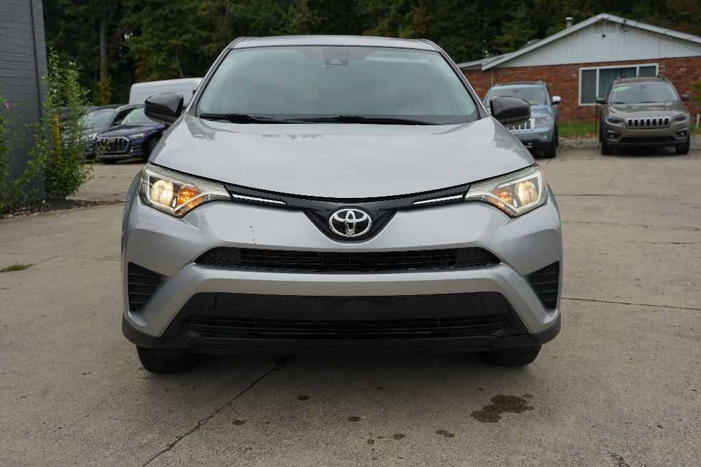 2018 Toyota RAV4 - $14,995