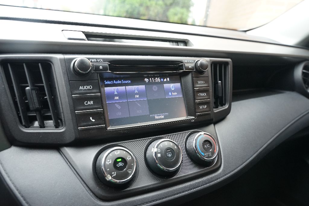 2018 Toyota RAV4 - $14,995