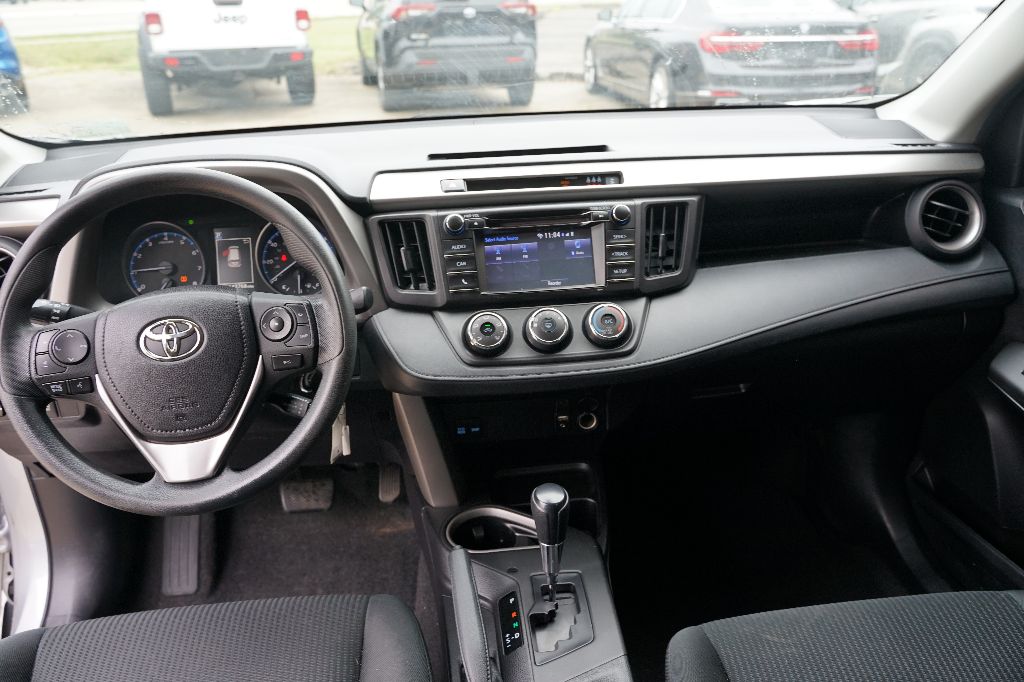 2018 Toyota RAV4 - $14,995
