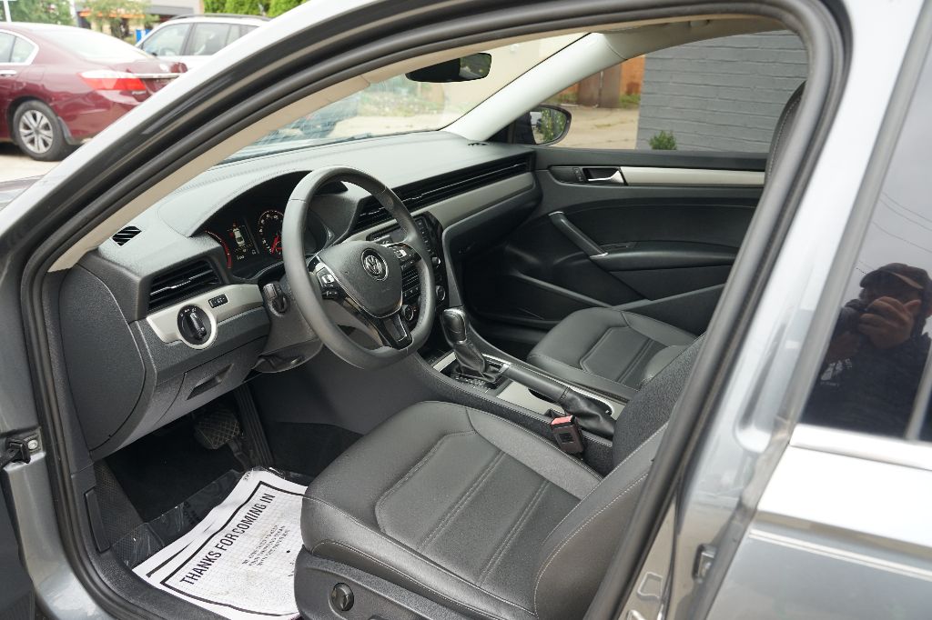 2021 Volkswagen Passat - $13,995