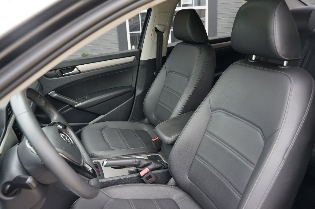 2021 Volkswagen Passat - $13,995