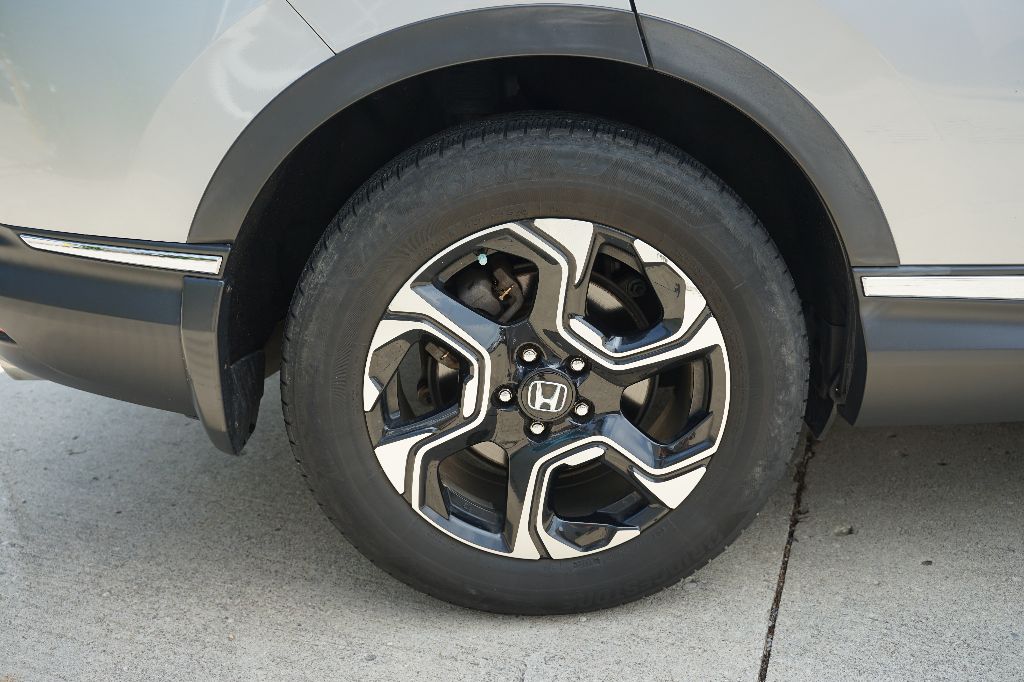 2017 Honda CR-V - $14,995
