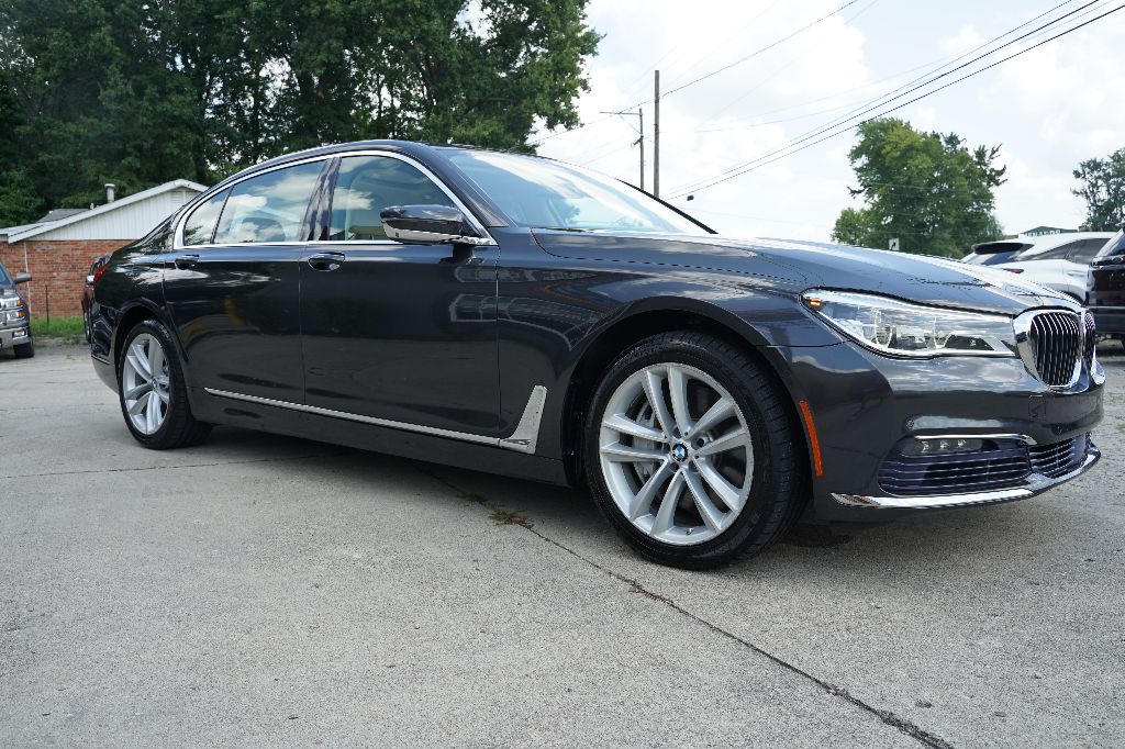 2016 BMW 750i - $19,995