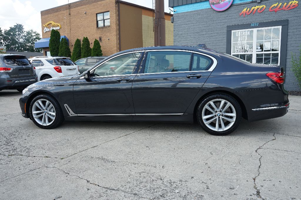 2016 BMW 750i - $19,995