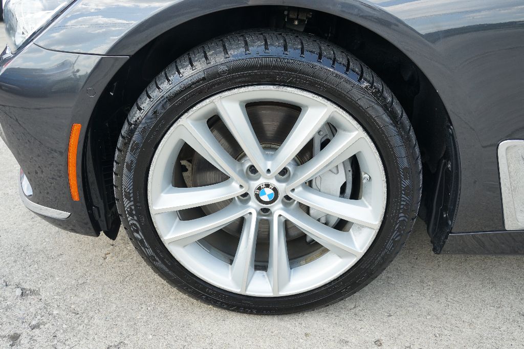 2016 BMW 750i - $19,995