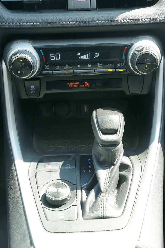 2022 Toyota RAV4 - $28,995