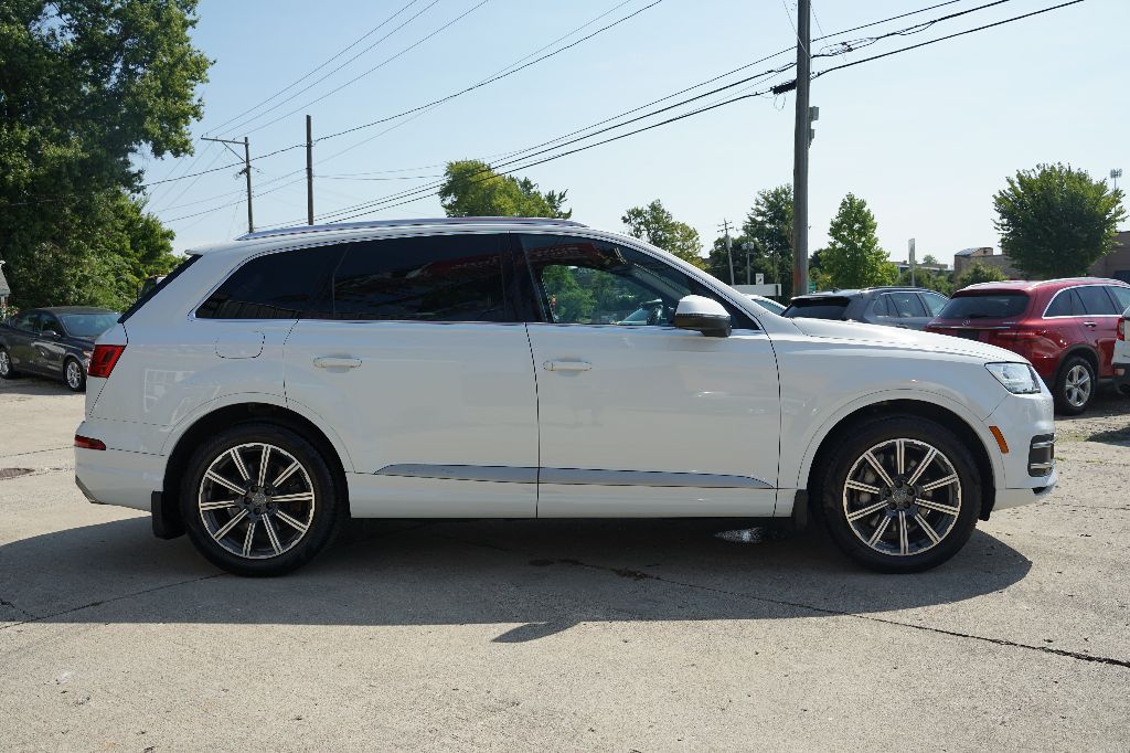 2017 Audi Q7 - $16,995