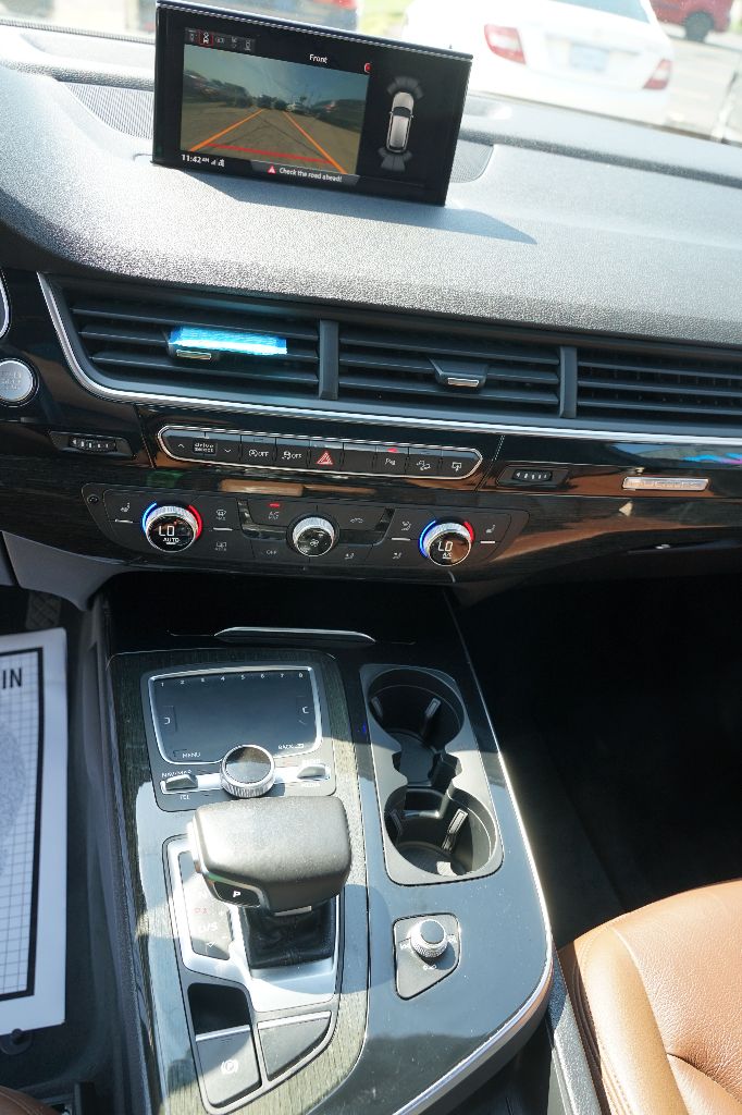 2017 Audi Q7 - $16,995