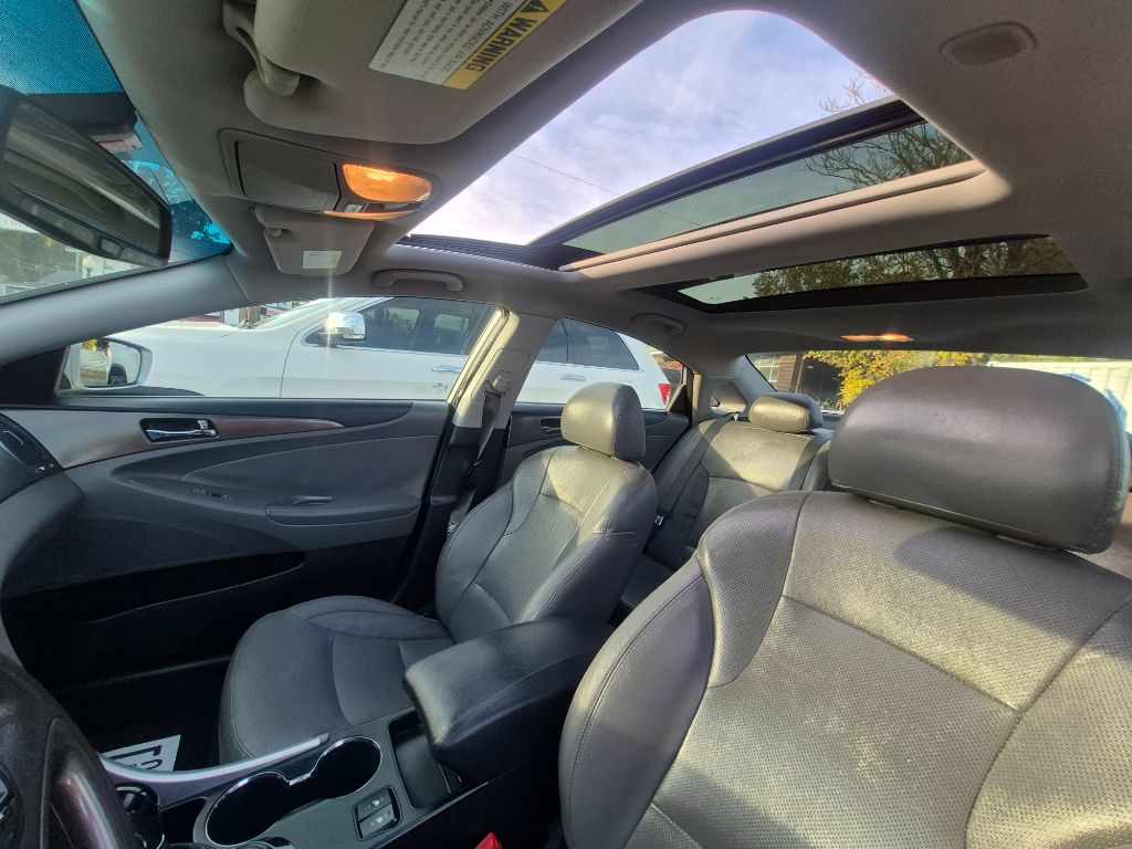 2012 Hyundai Sonata - $7,300