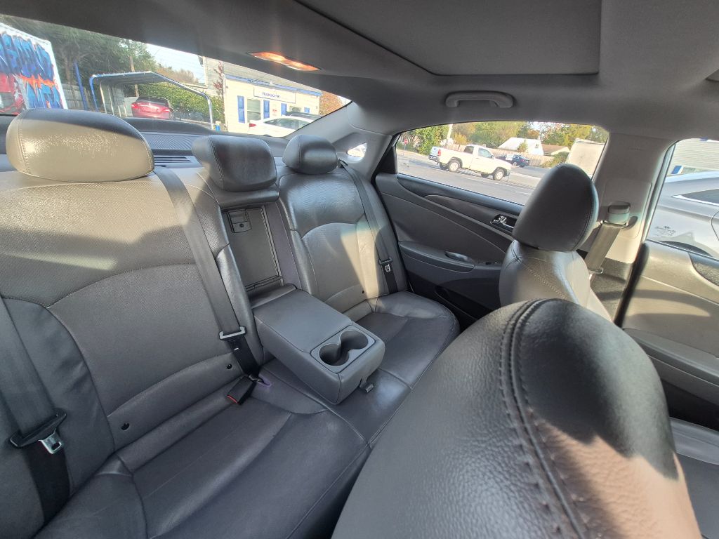 2012 Hyundai Sonata - $7,300