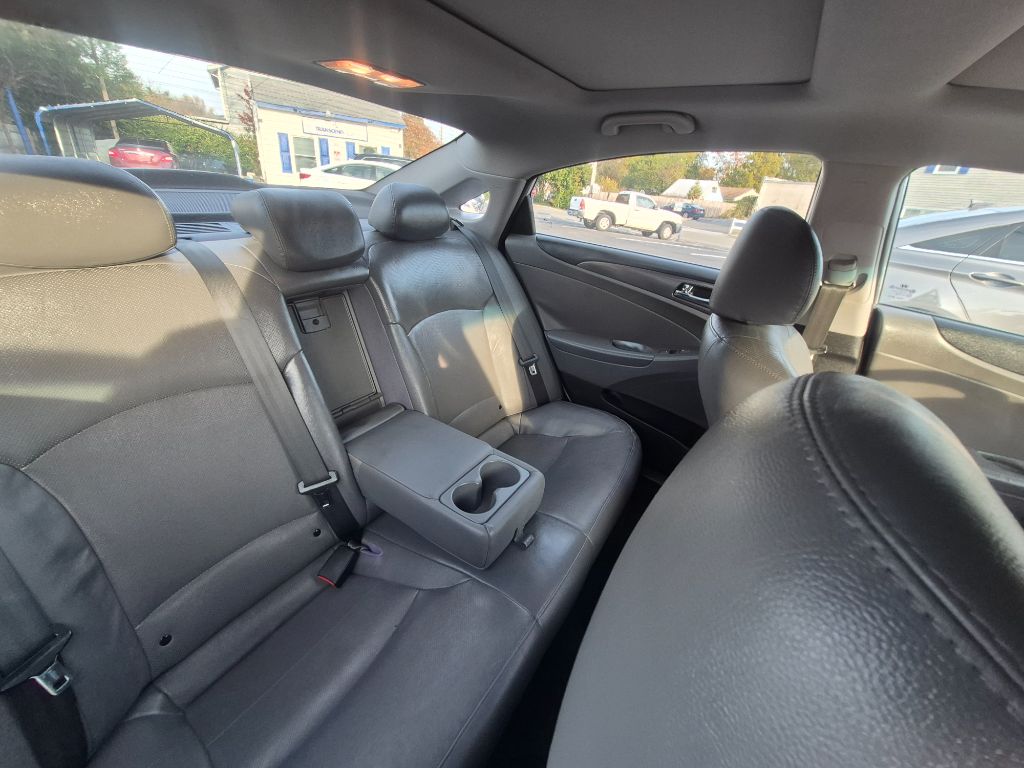 2012 Hyundai Sonata - $7,300