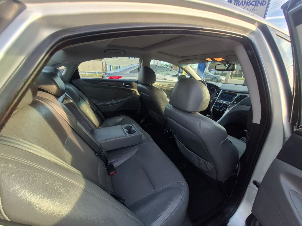 2012 Hyundai Sonata - $7,300