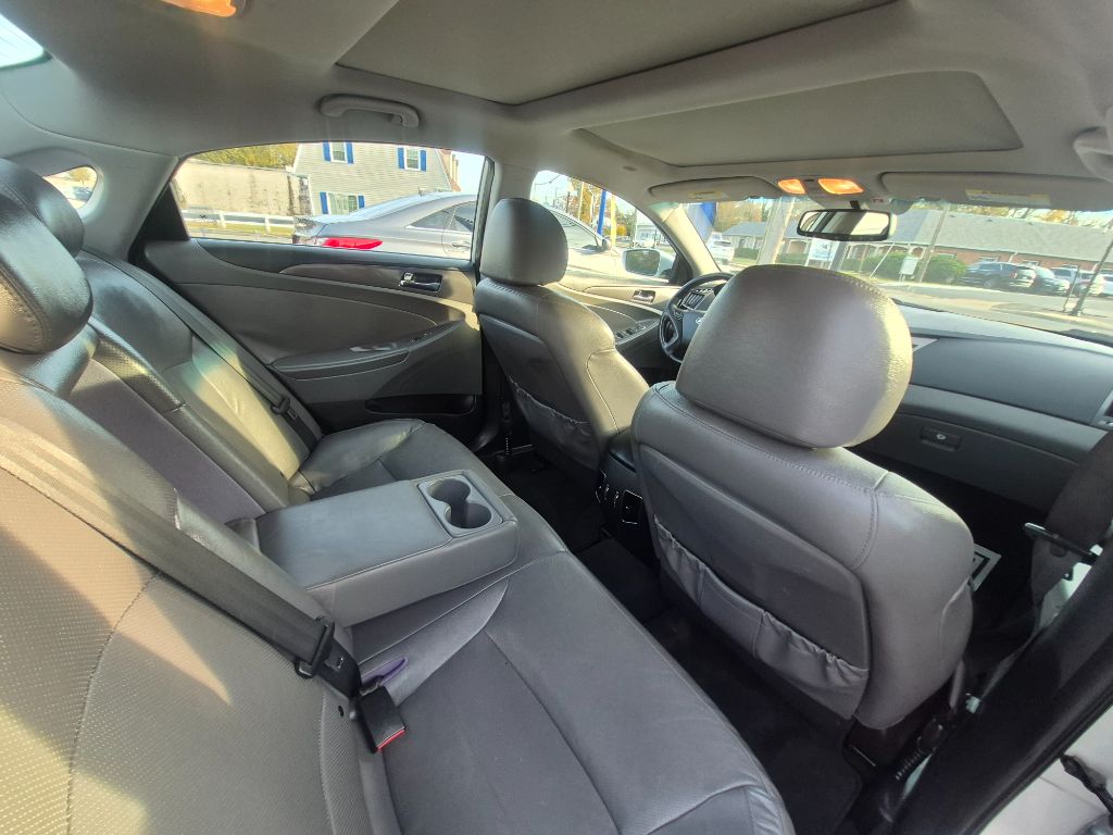 2012 Hyundai Sonata - $7,300