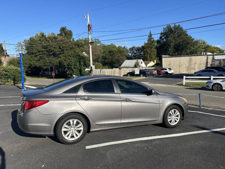 2012 Hyundai Sonata - $7,800