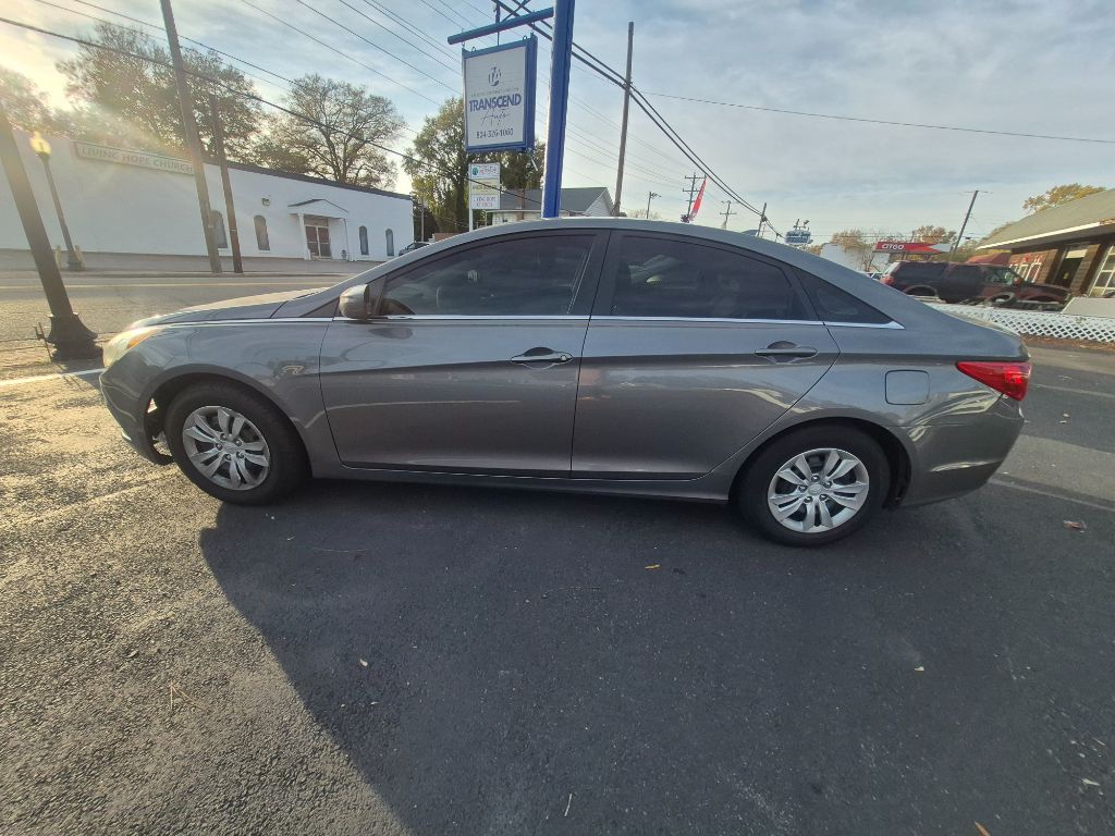 2012 Hyundai Sonata - $7,800
