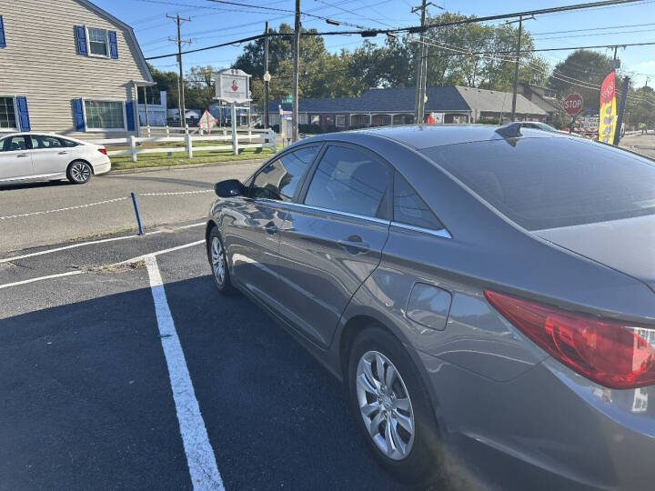 2012 Hyundai Sonata - $7,800