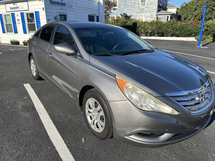 2012 Hyundai Sonata - $7,800