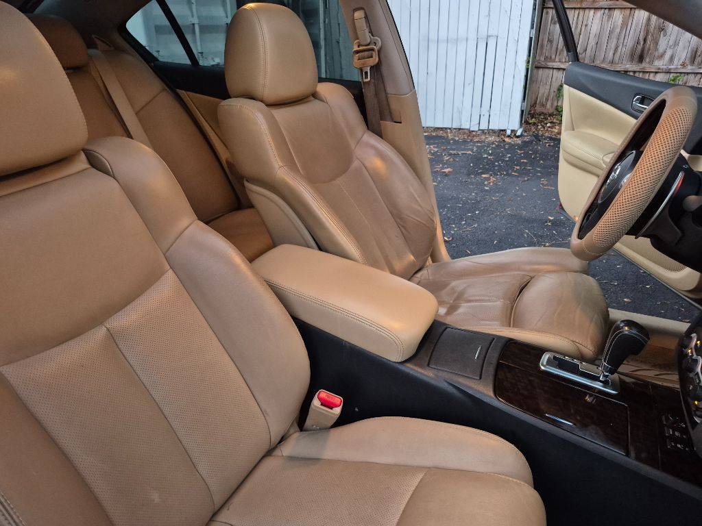 2009 Nissan Maxima