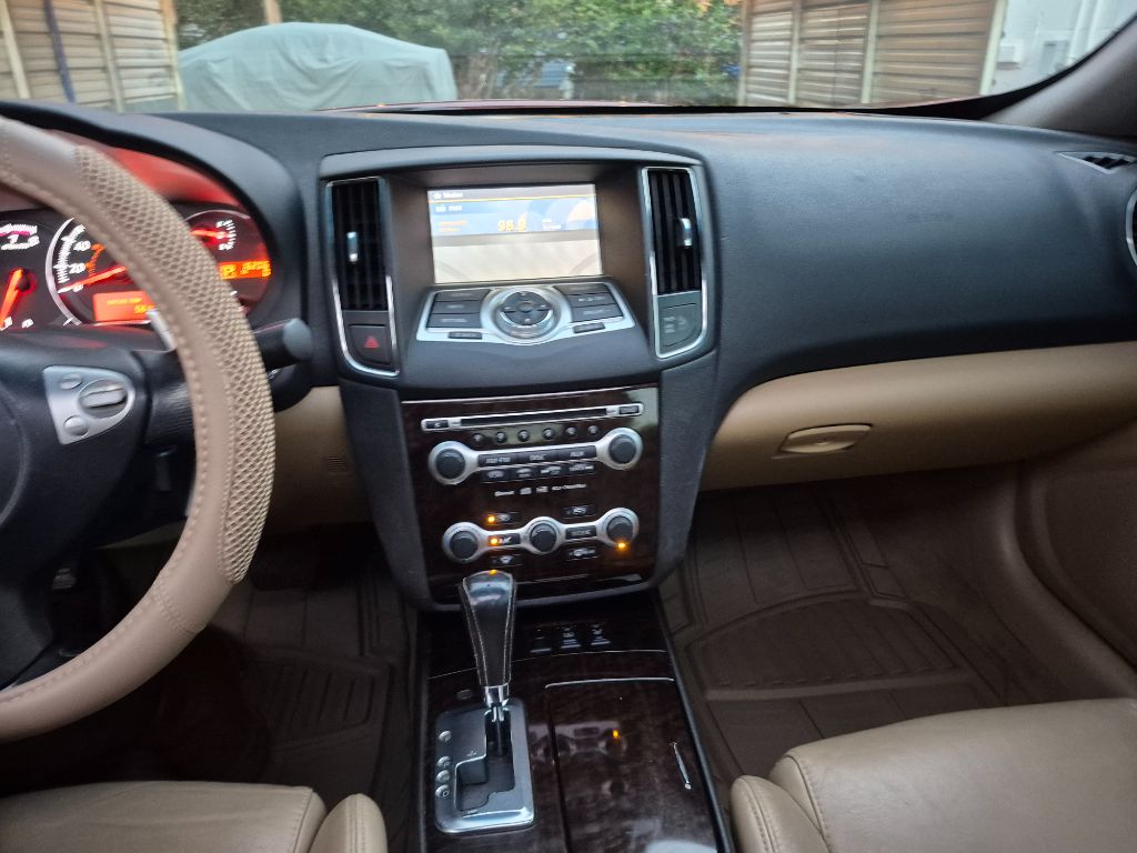 2009 Nissan Maxima