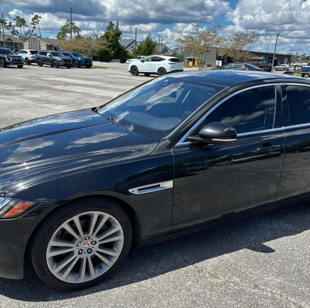 2020 Jaguar XF