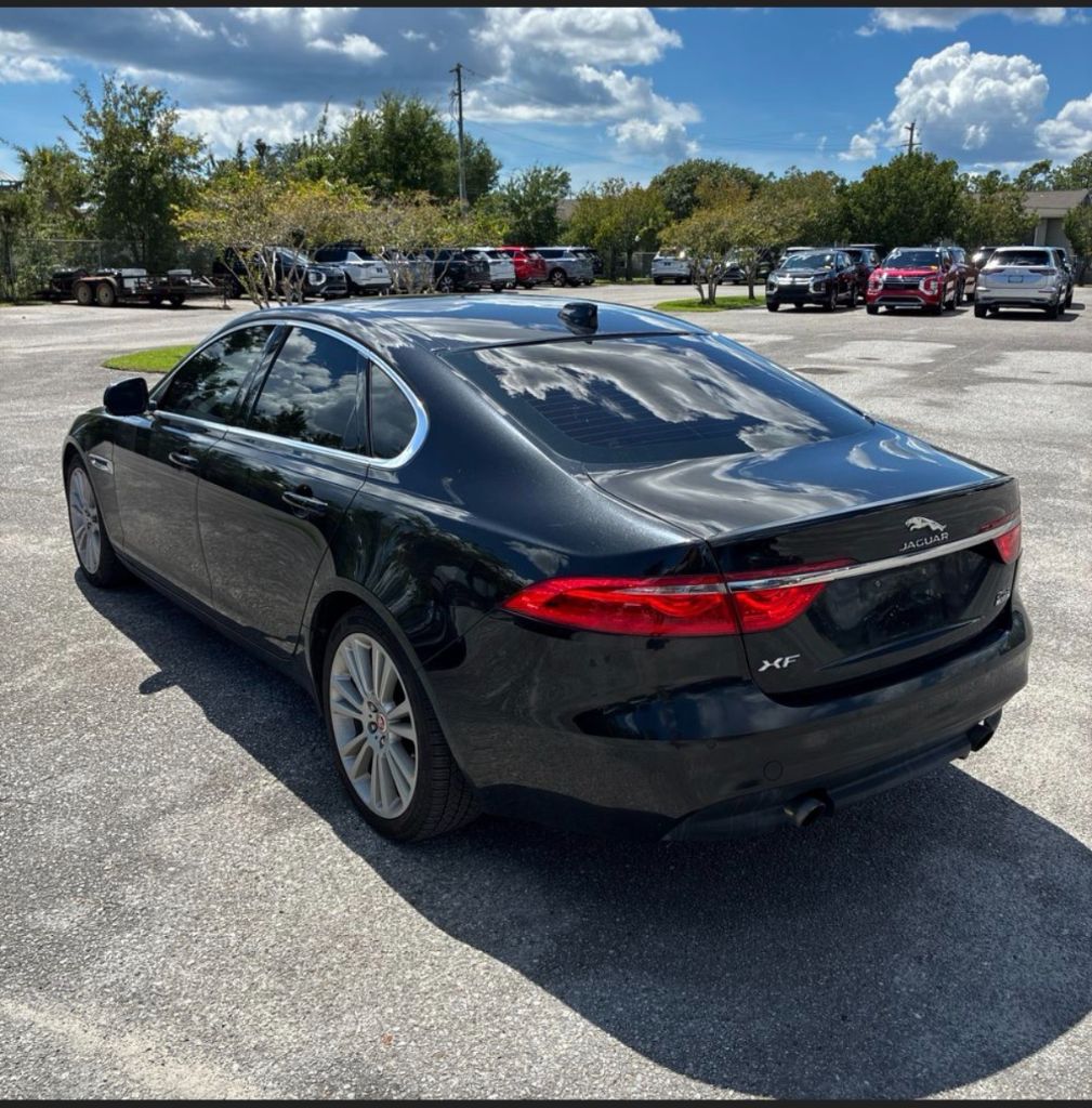 2020 Jaguar XF