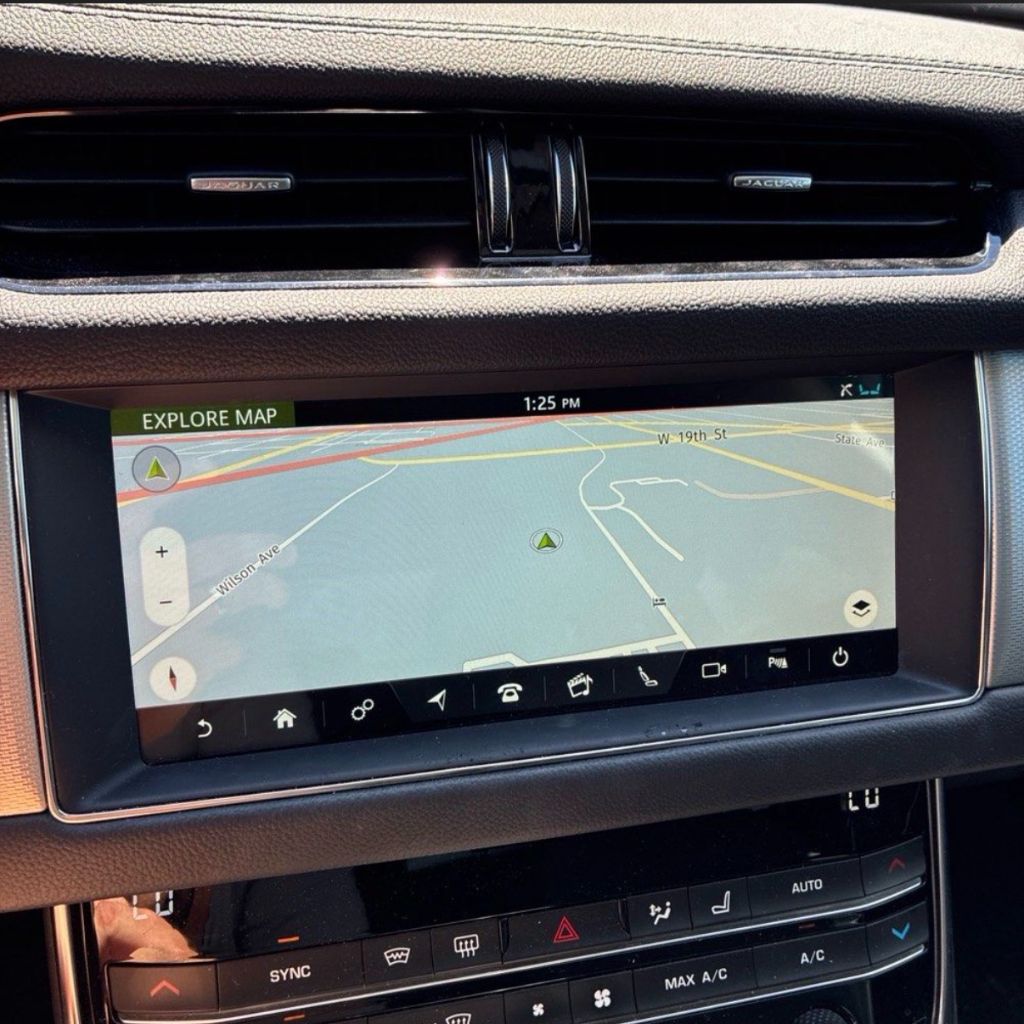 2020 Jaguar XF