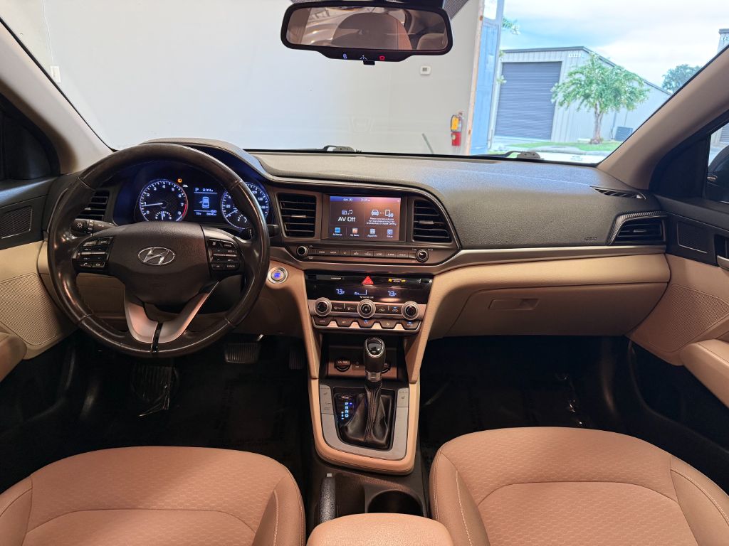 2020 Hyundai Elantra - $11,900