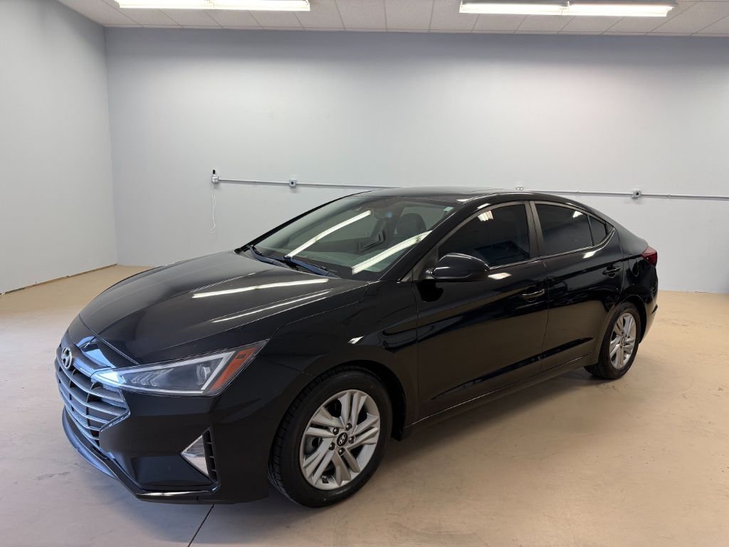 2020 Hyundai Elantra - $11,900