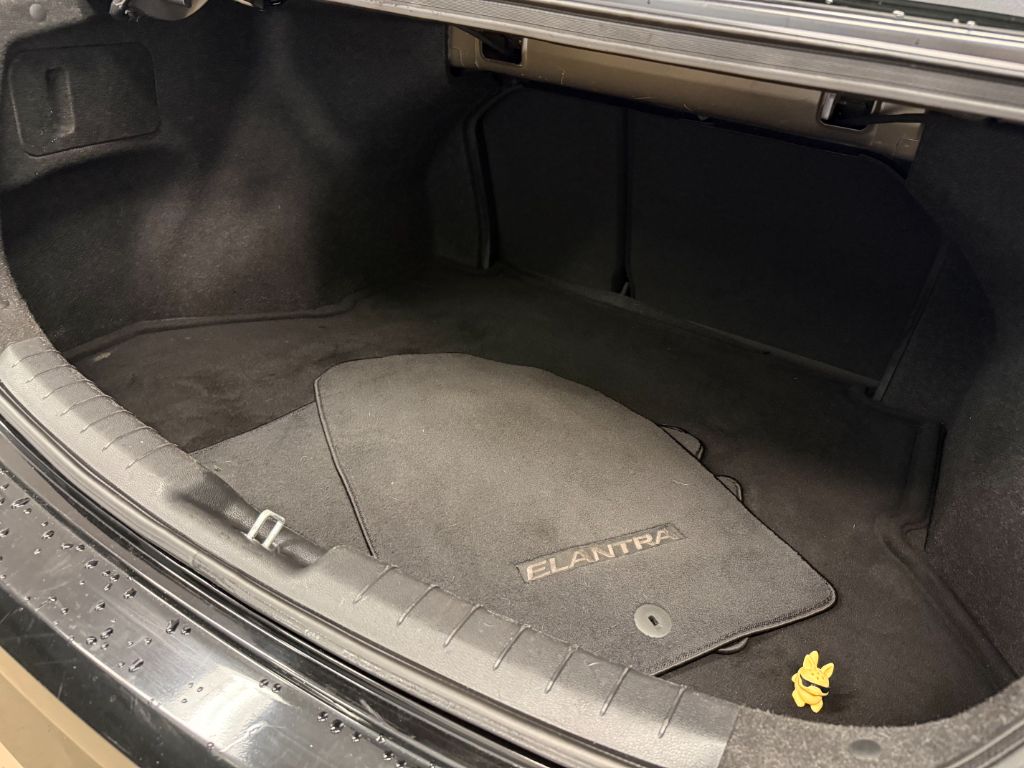 2020 Hyundai Elantra - $11,900