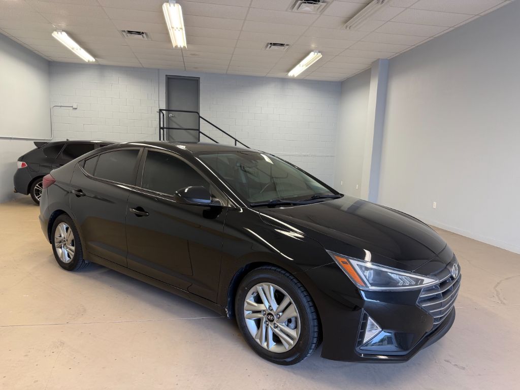 2020 Hyundai Elantra - $11,900