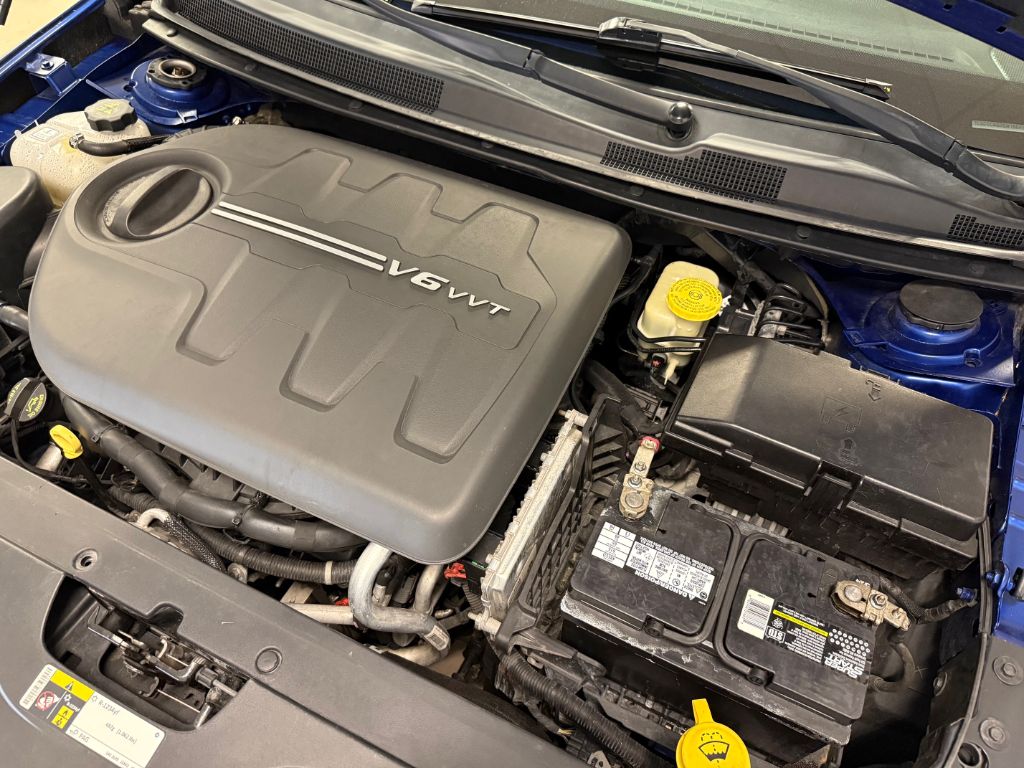 2016 Chrysler 200 - $9,380