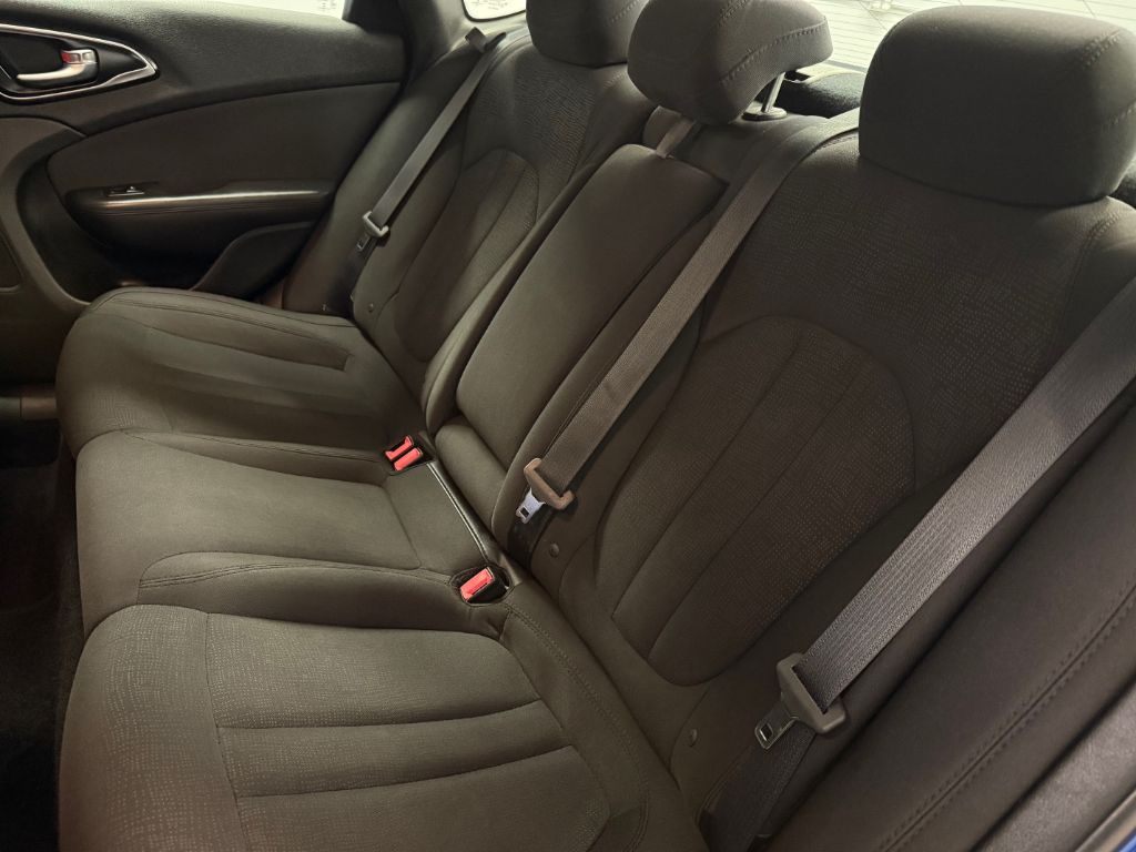 2016 Chrysler 200 - $9,380
