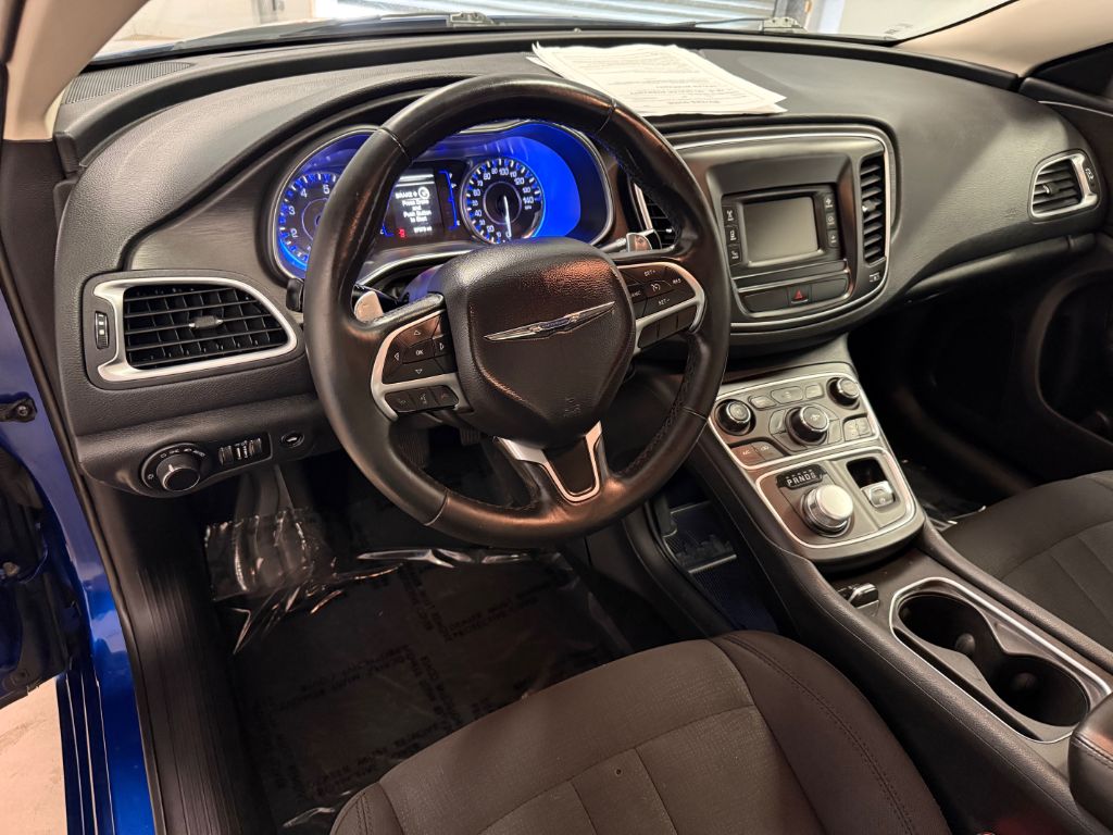 2016 Chrysler 200 - $9,380