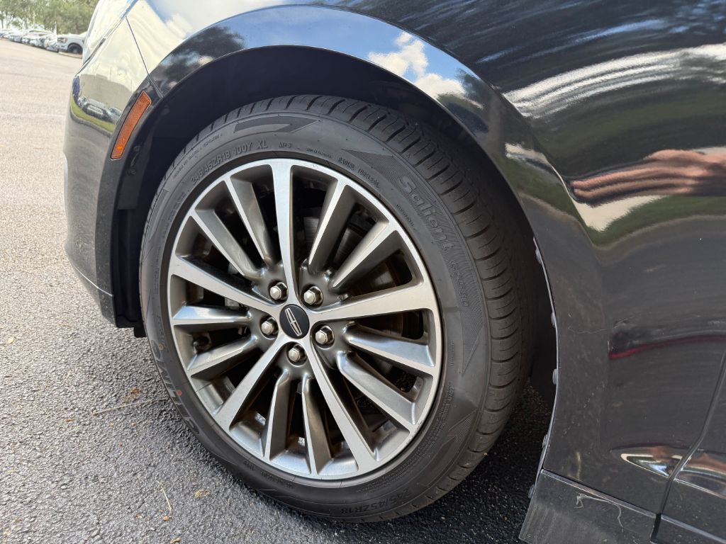 2017 Lincoln MKZ - $11,000