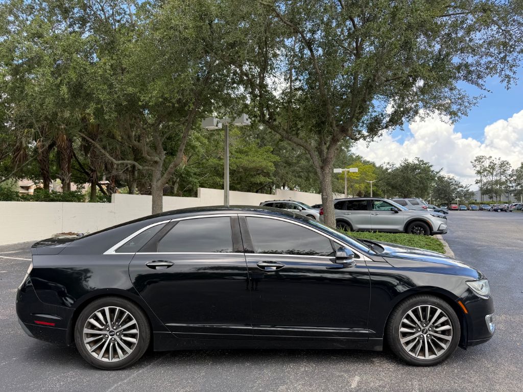 2017 Lincoln MKZ - $11,000